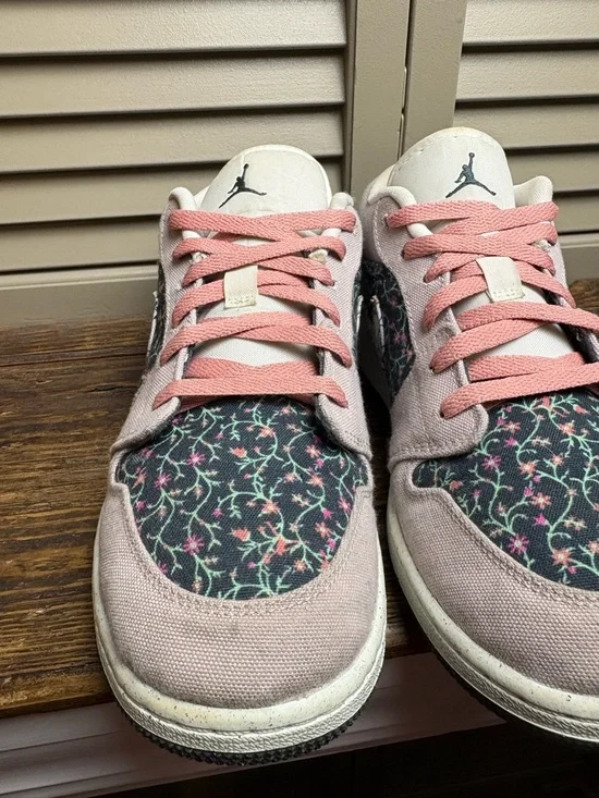 Nike Air Jordan 1 Low SE GS "Canvas Floral 7 Youth - Picture 5 of 10